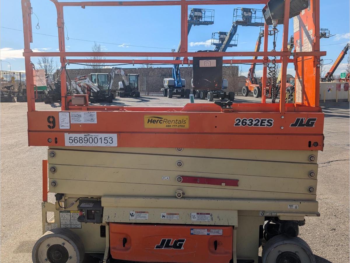 2018 JLG 2632ES