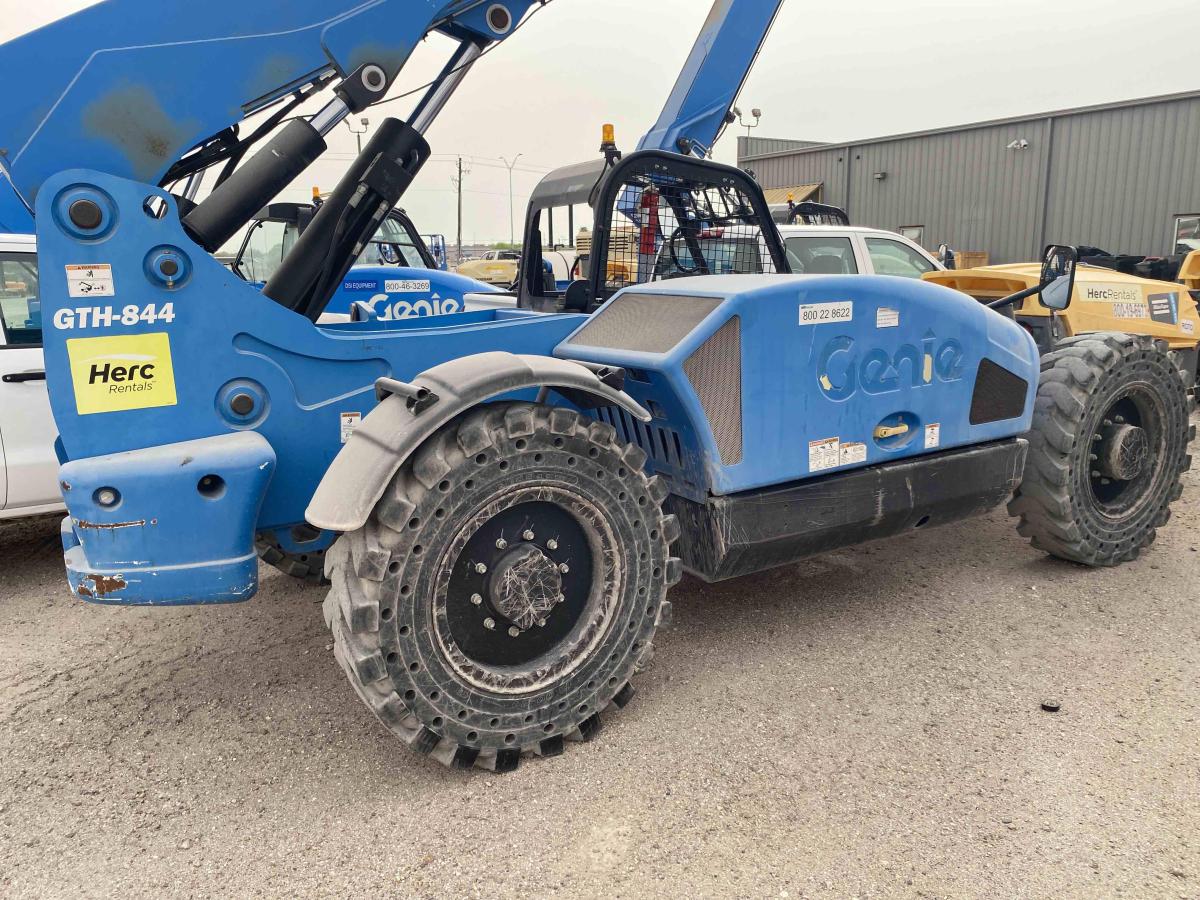 2018 Genie GTH 844