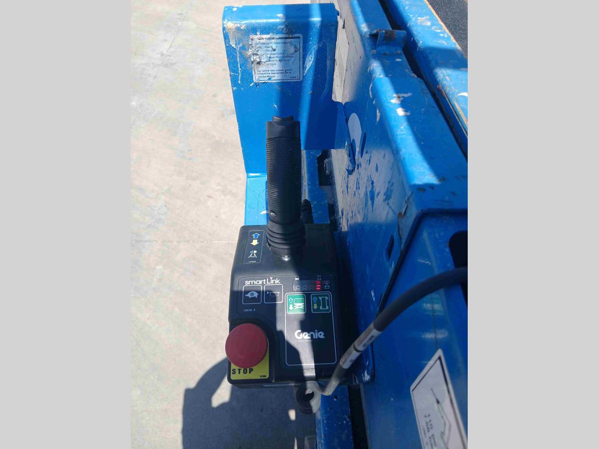 2017 Genie GS-2632