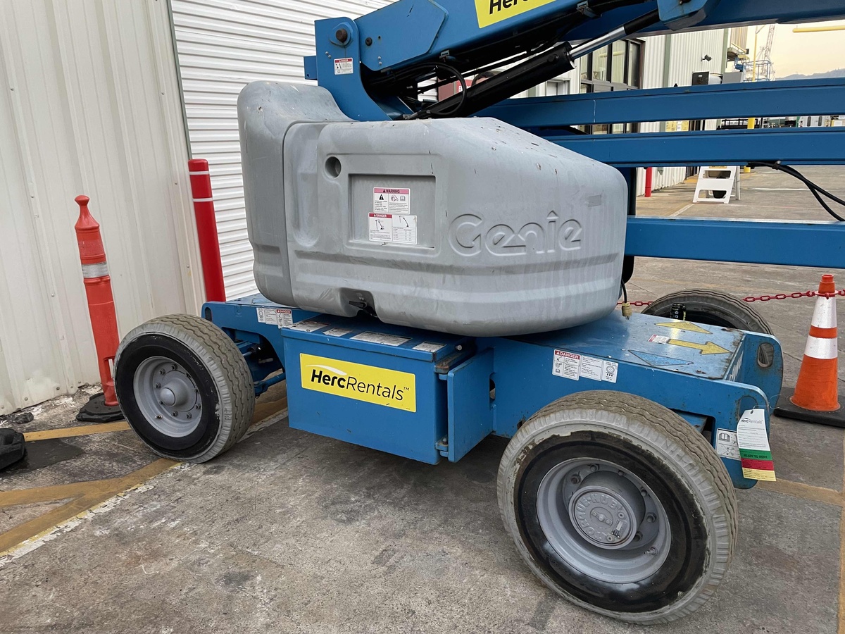 2017 Genie Z-45/25-7
