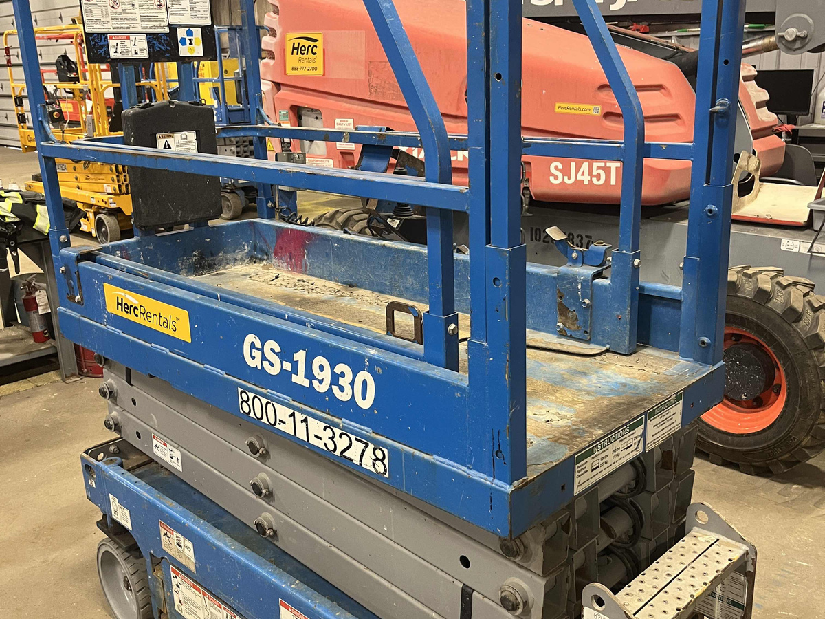 2016 Genie GS-1930