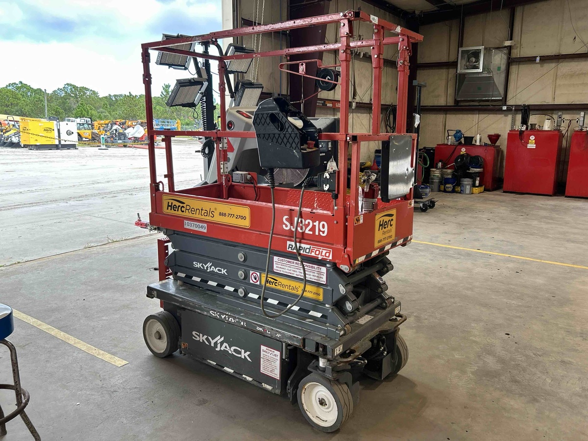 2022 Skyjack SJ3219-2