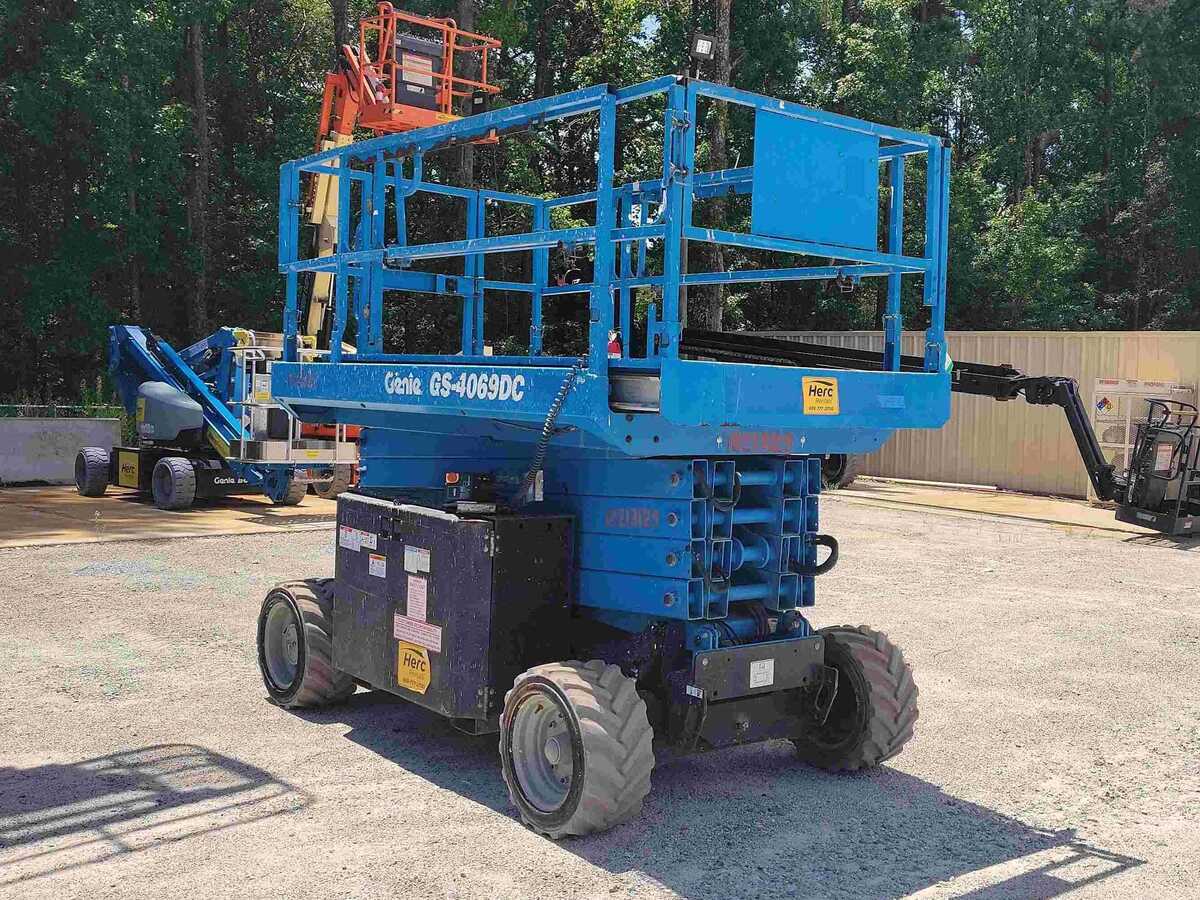2017 Genie GS-4069 DC