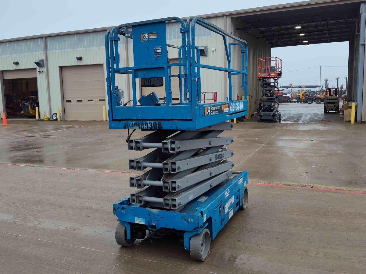 2016 Genie GS-3246-1