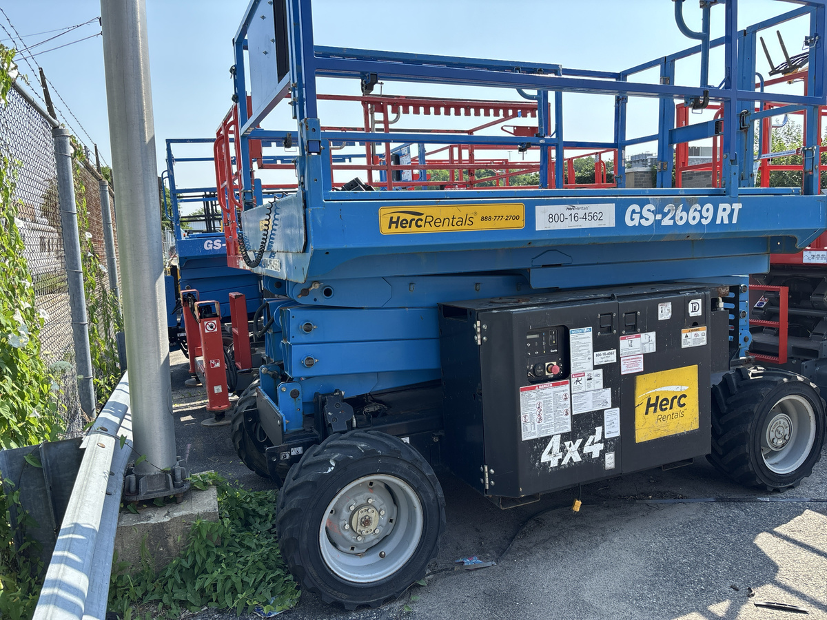 2017 Genie GS-2669 RT-2