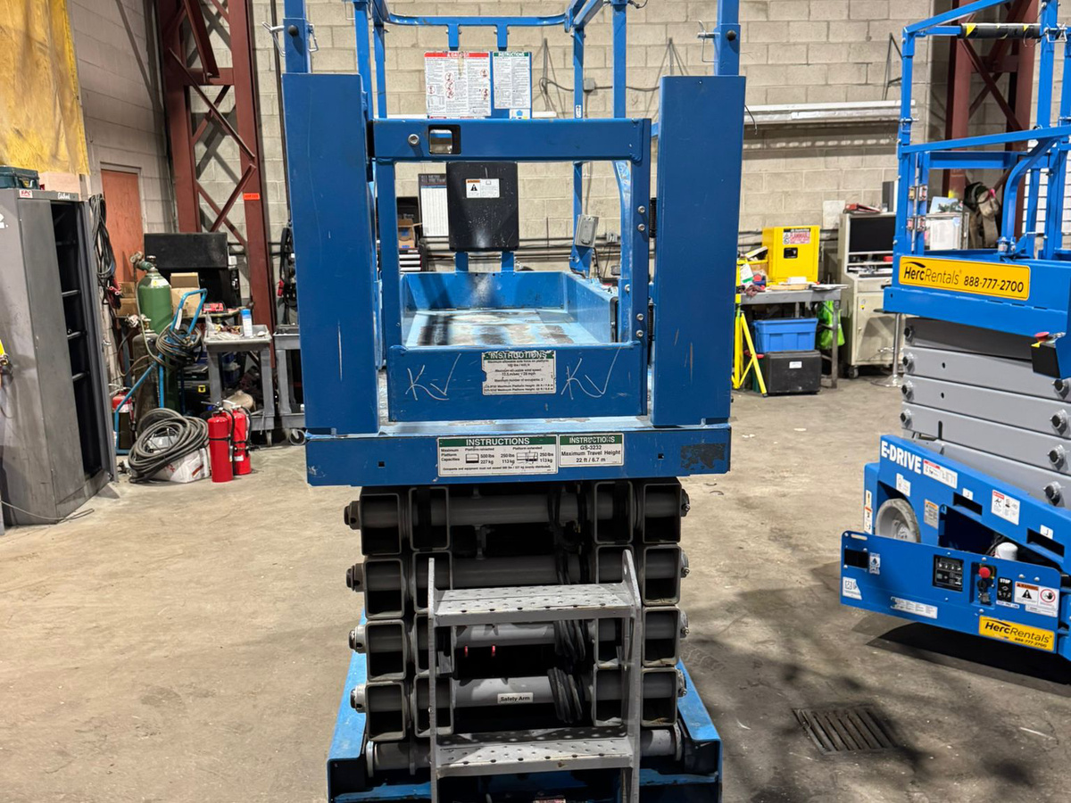 2018 Genie GS-3232-5