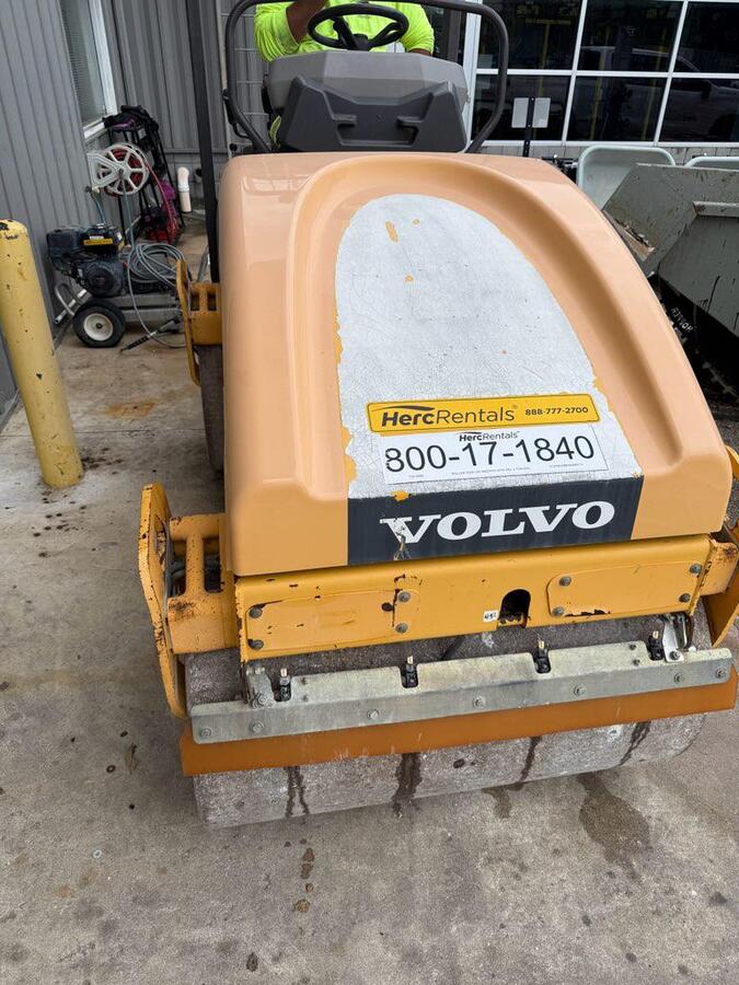 2017 Volvo DD25B-2