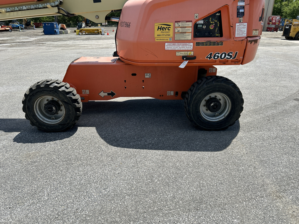 2018 JLG 460SJ-13