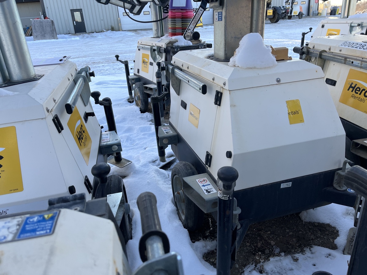 2017 Magnum PLT240-3