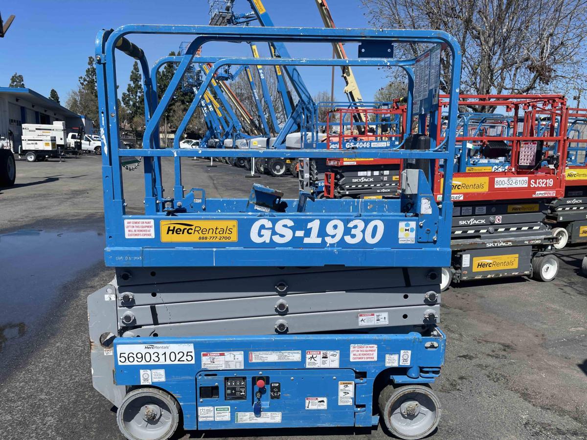2017 Genie GS-1930
