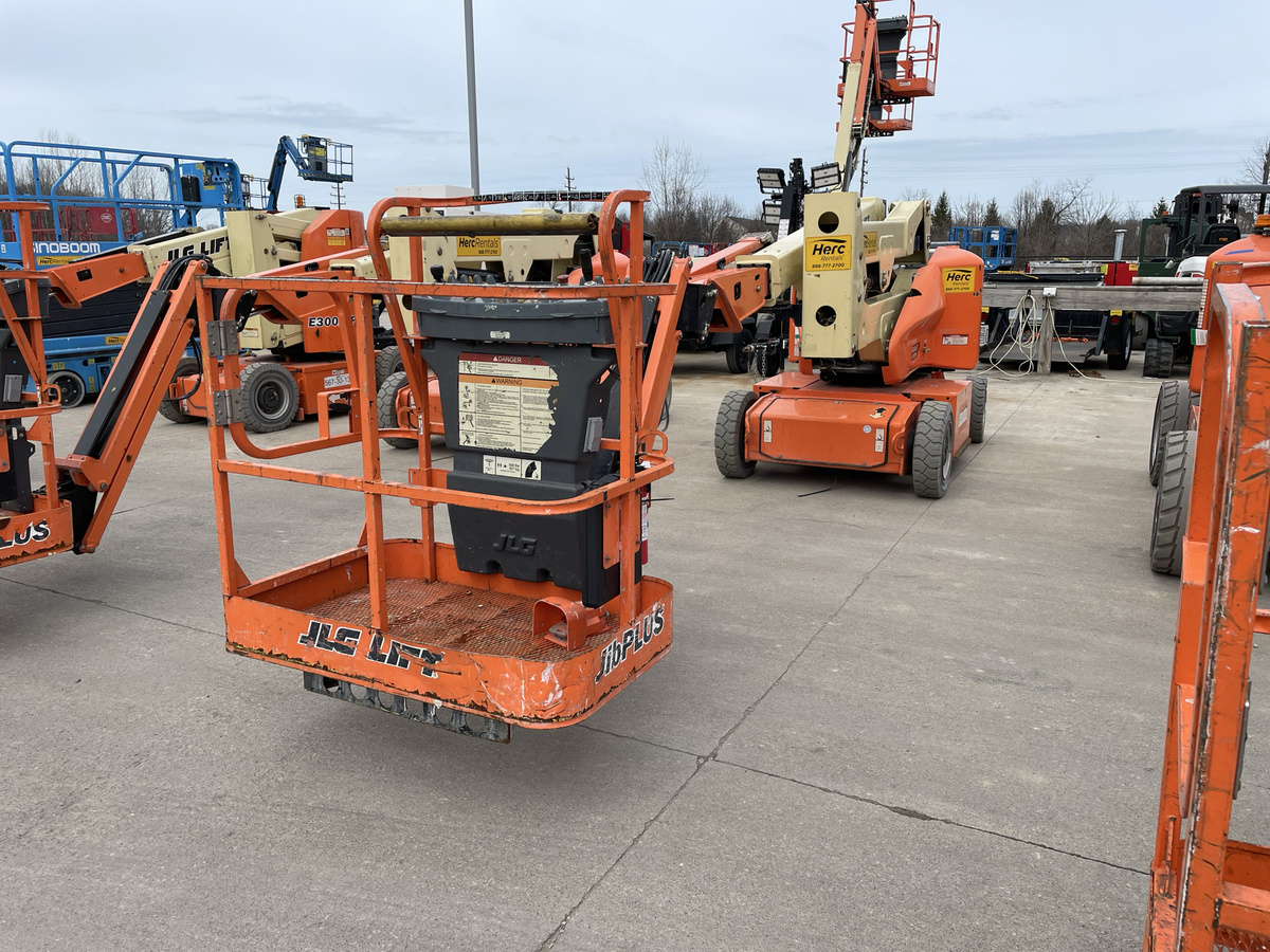 2018 JLG E400AJPN