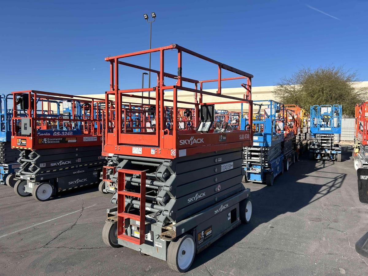 2018 Skyjack SJ4740