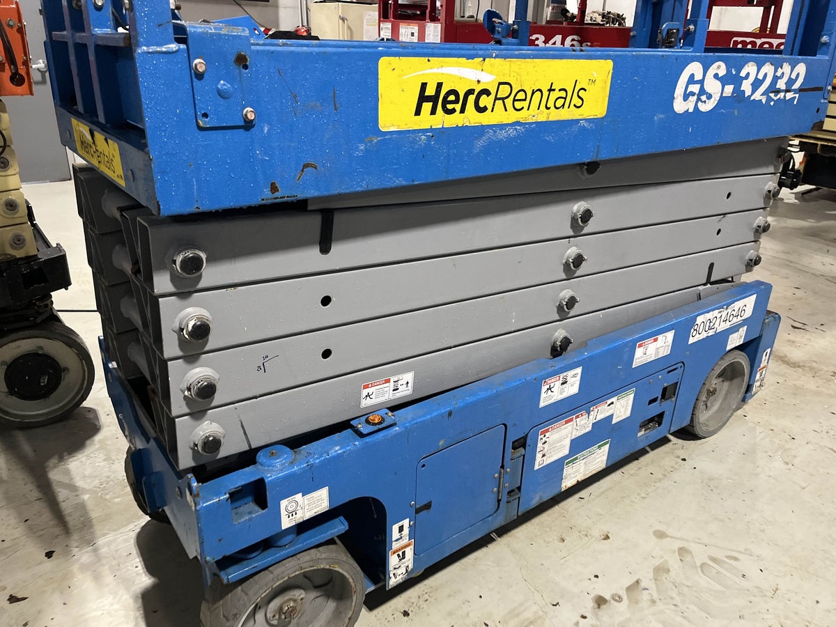 2018 Genie GS-3232-12