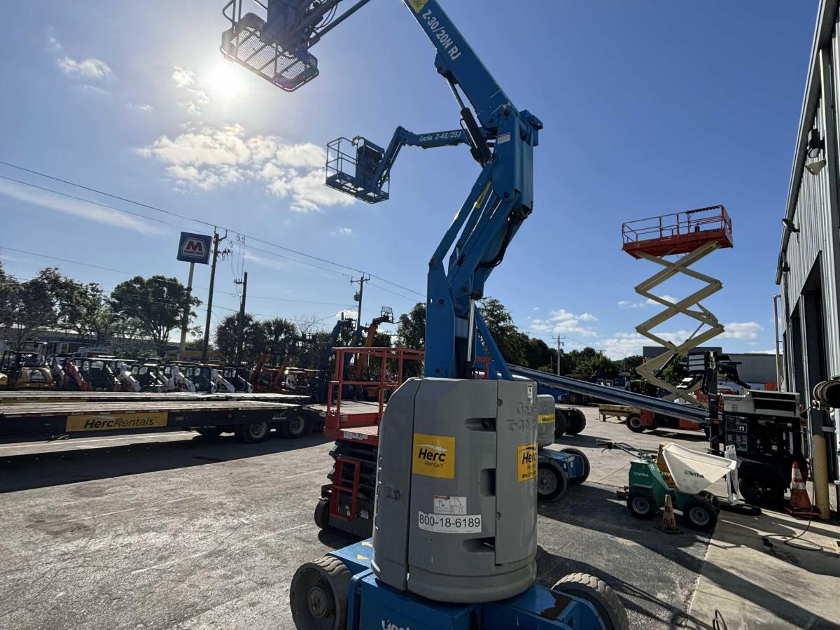 2017 Genie Z-30/20 N
