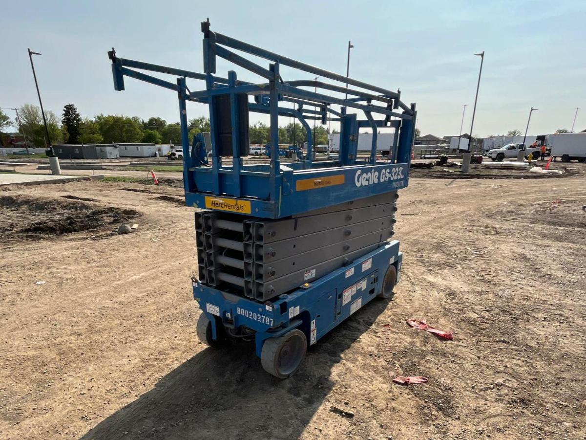2018 Genie GS-3232-3