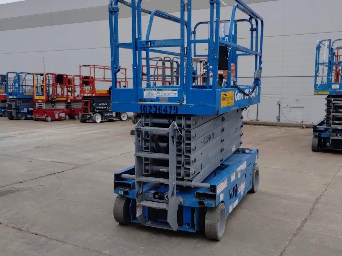 2018 Genie GS-4047-2