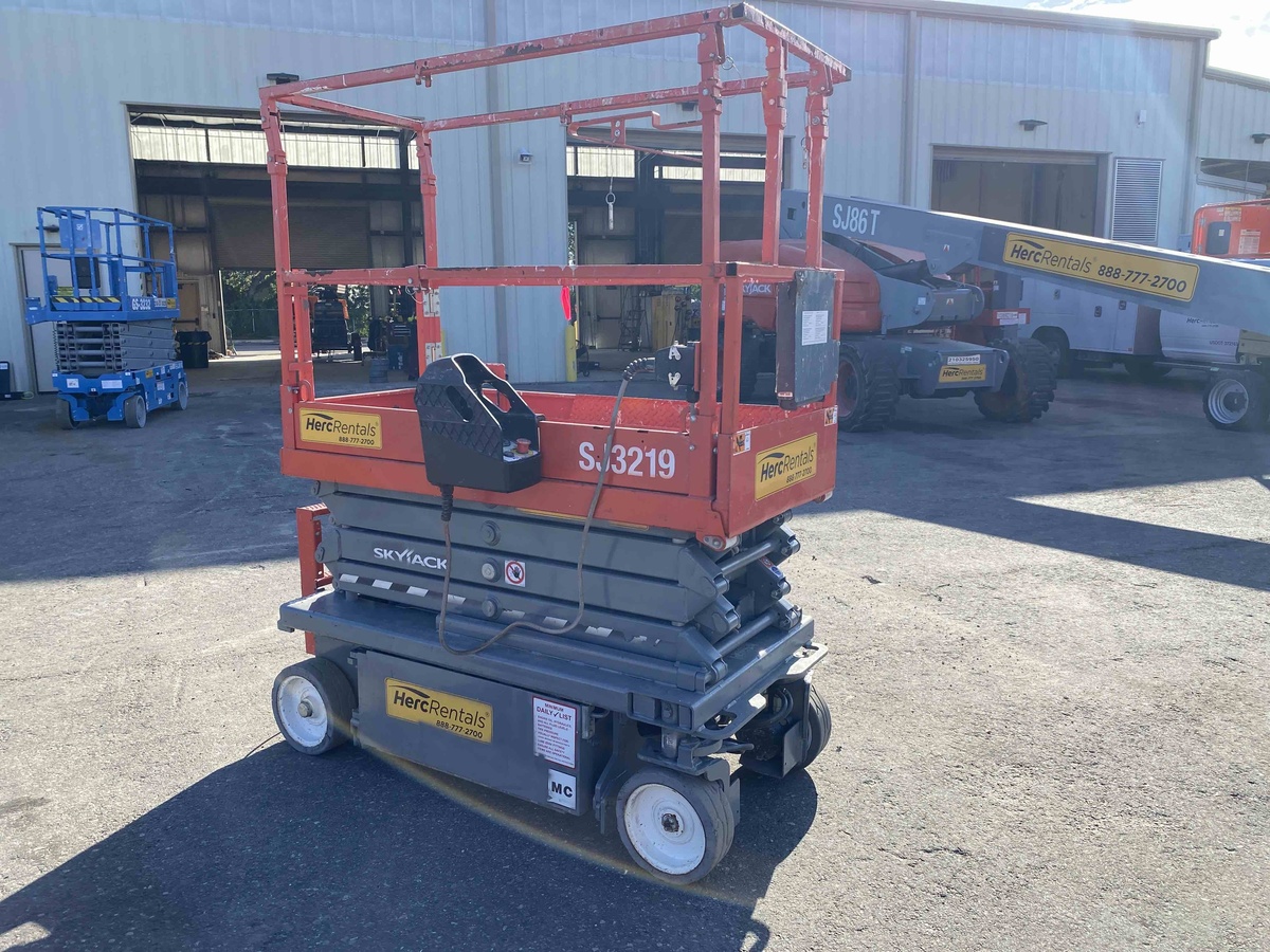 2021 Skyjack SJ3219-2