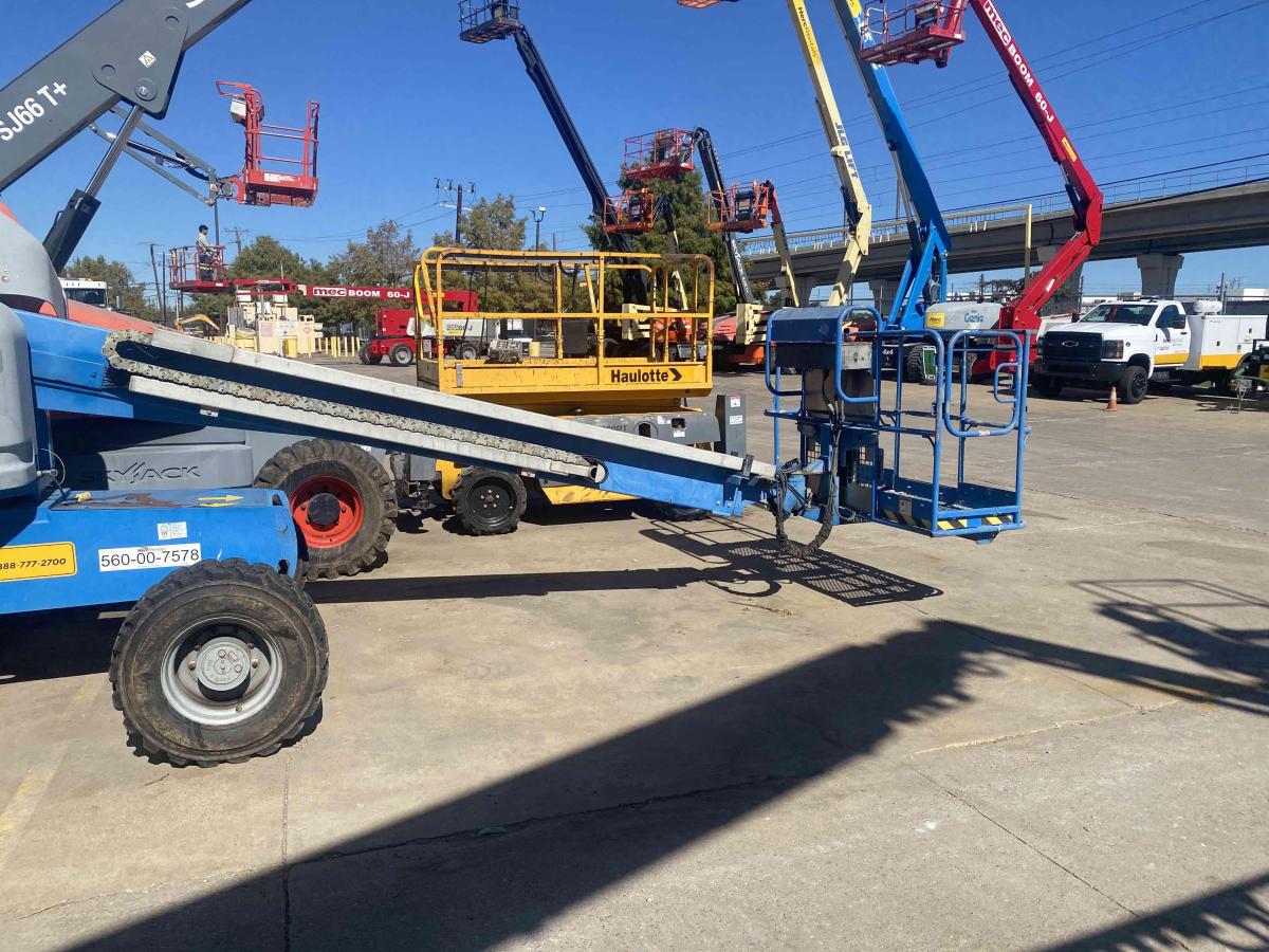 2016 Genie S-40