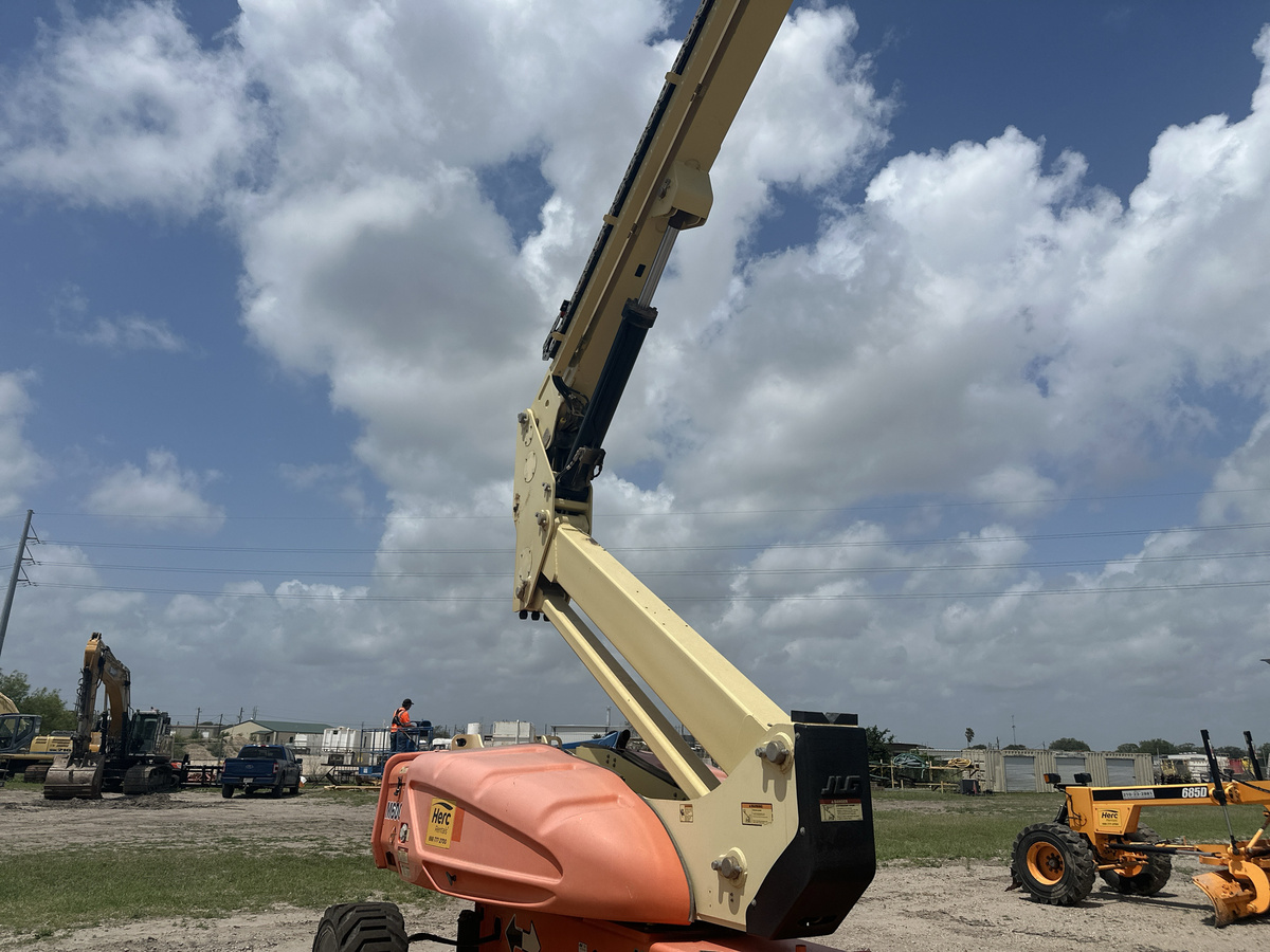 2018 JLG M600JP-3