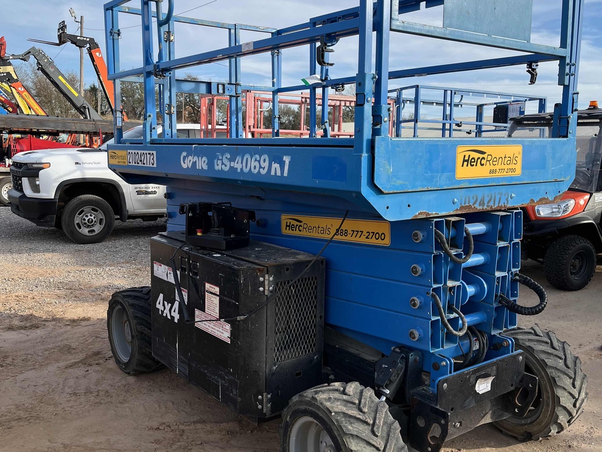 2018 Genie GS-4069 RT-4