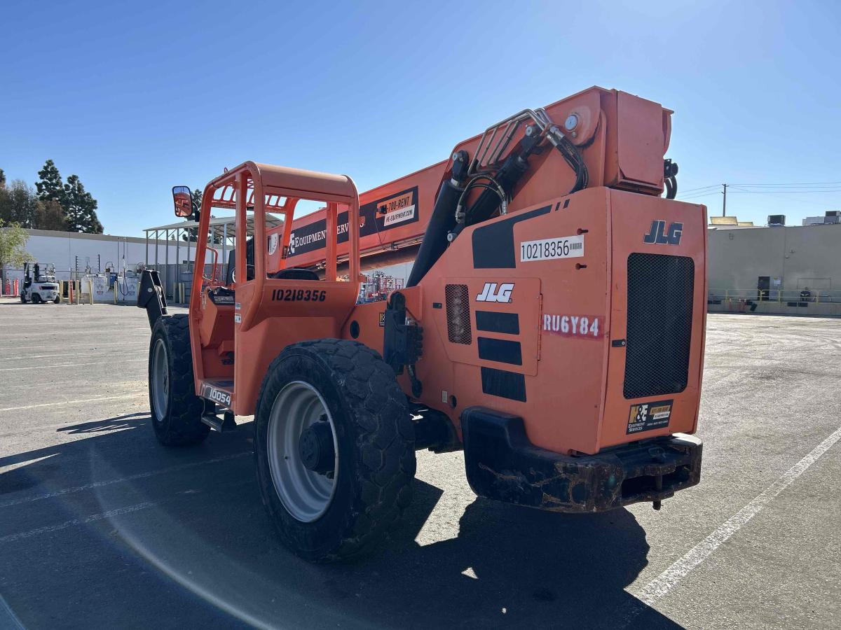 2017 SkyTrak 10054