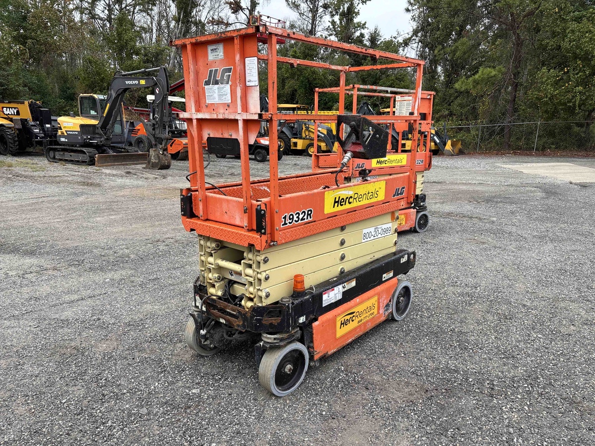 2018 JLG 1932R