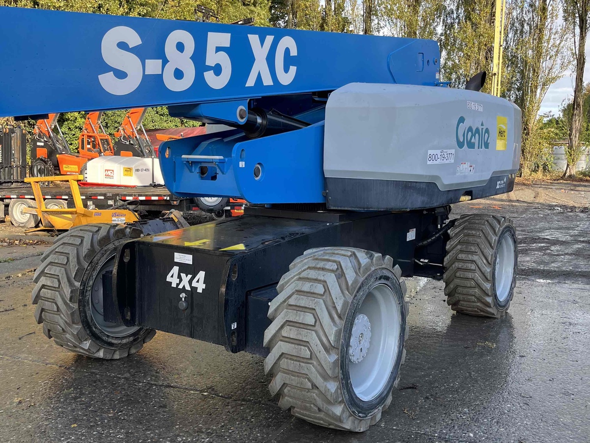 2017 Genie S-85XC-2
