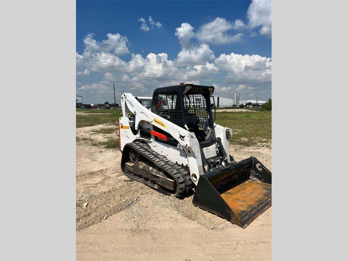 2021 Bobcat T740