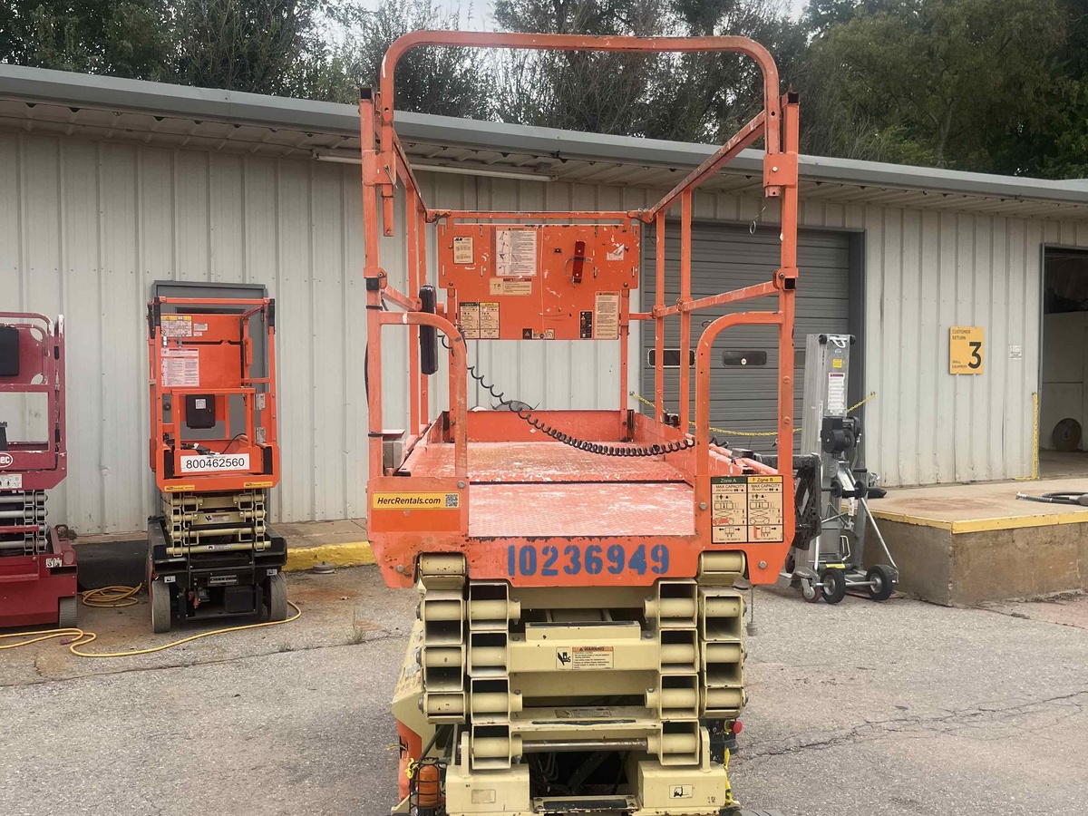 2018 JLG 3246ES-2