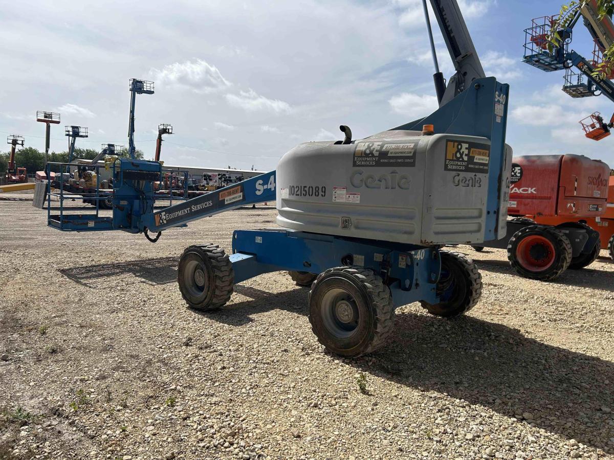 2017 Genie S-40