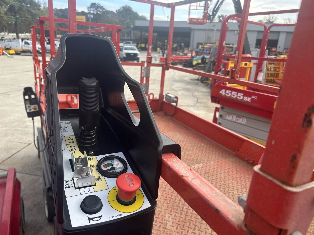 2020 Skyjack SJ4740-3