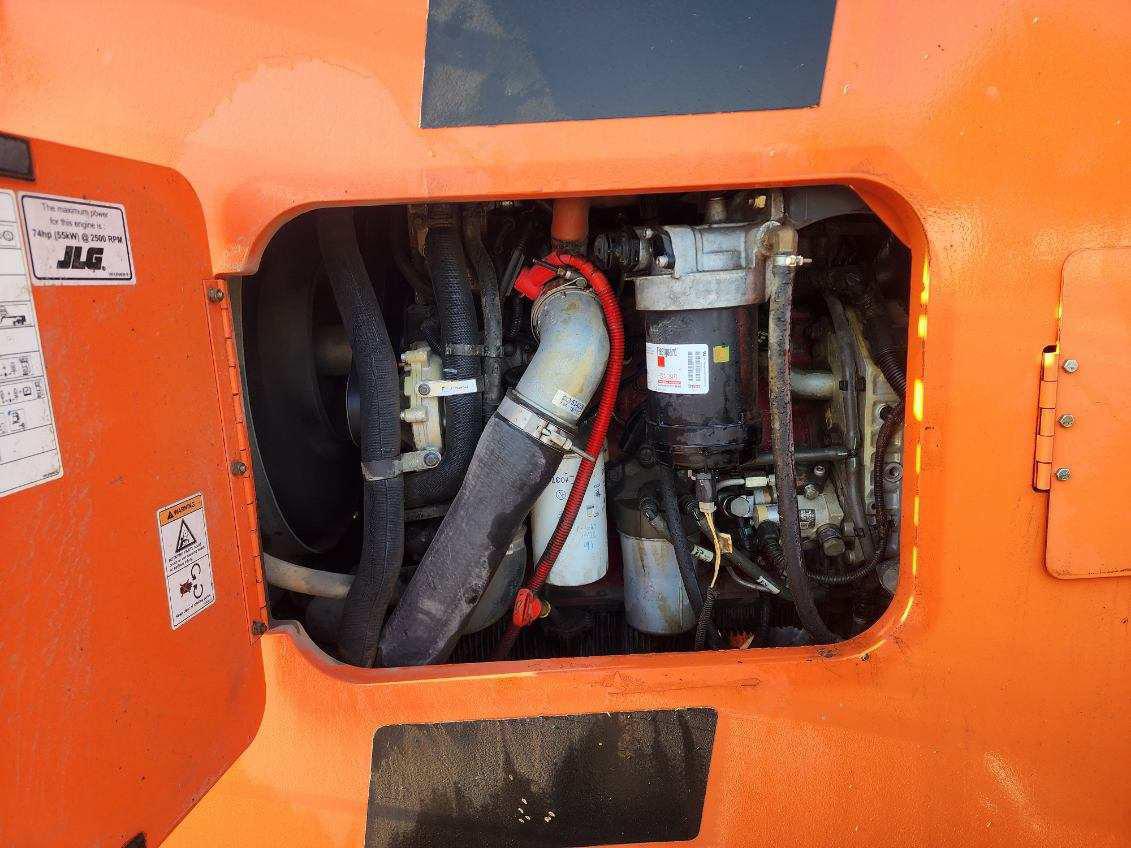 2019 SkyTrak 10042