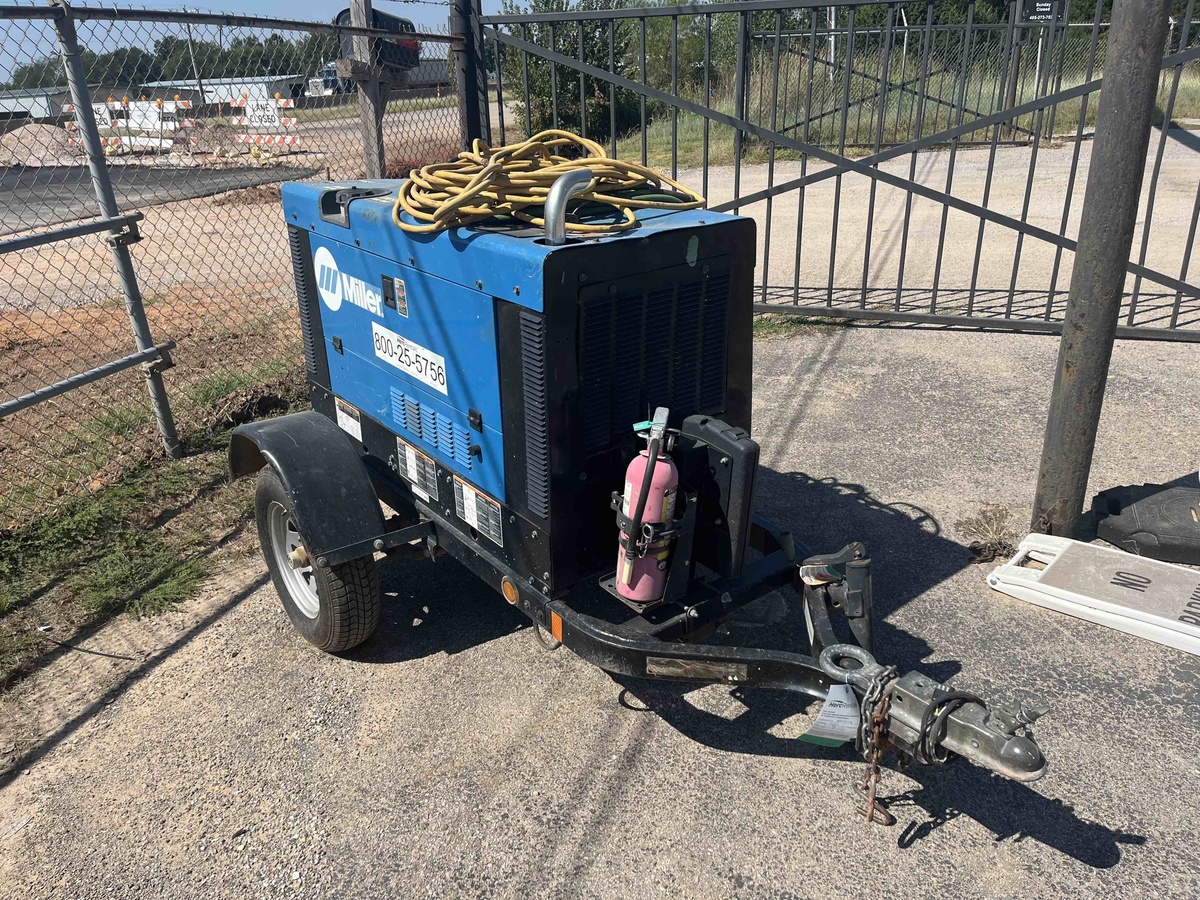 2019 Miller Big Blue 400 Pro