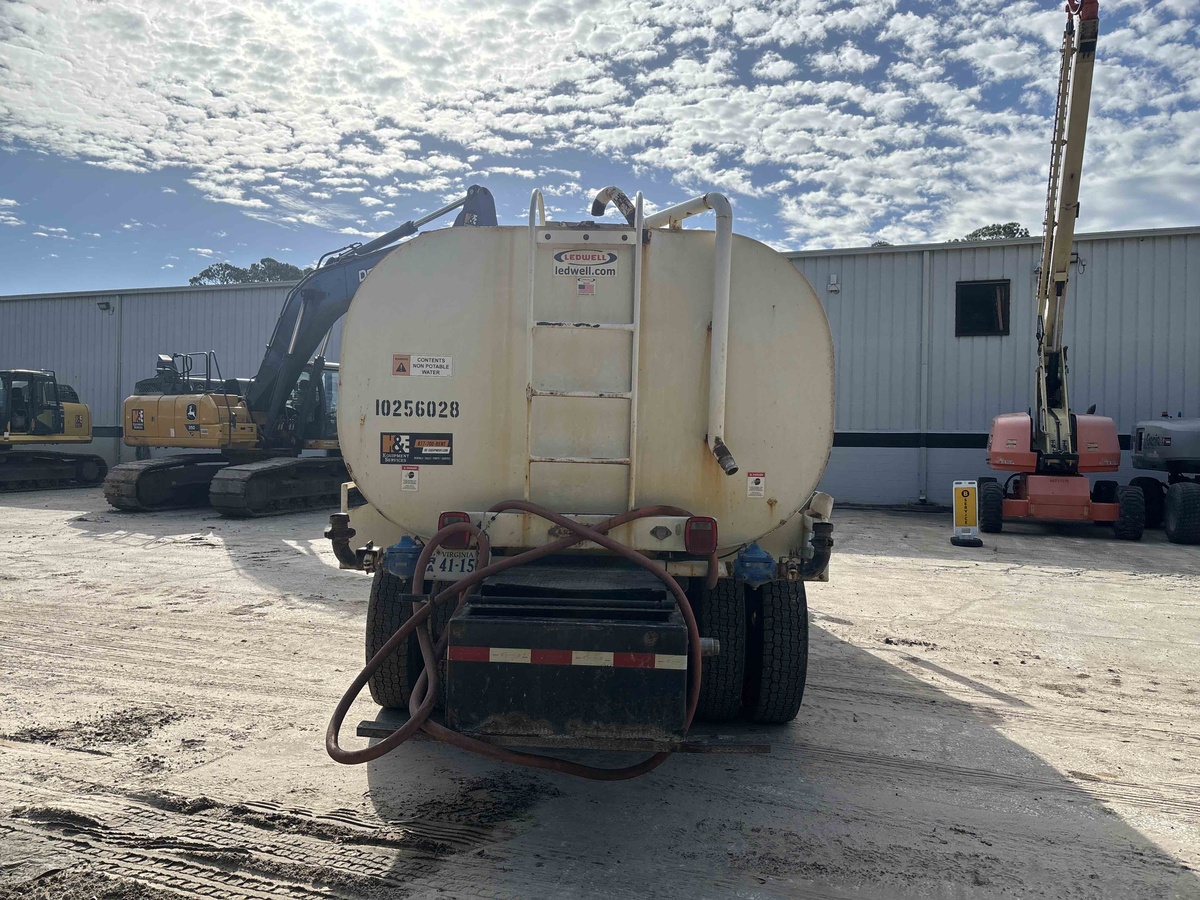 2019 Freightliner M2106-3
