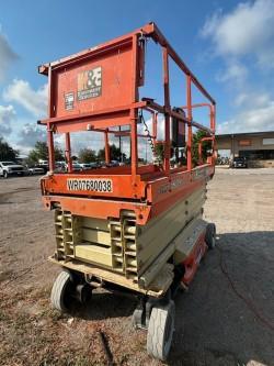 2018 JLG 3246ES-2