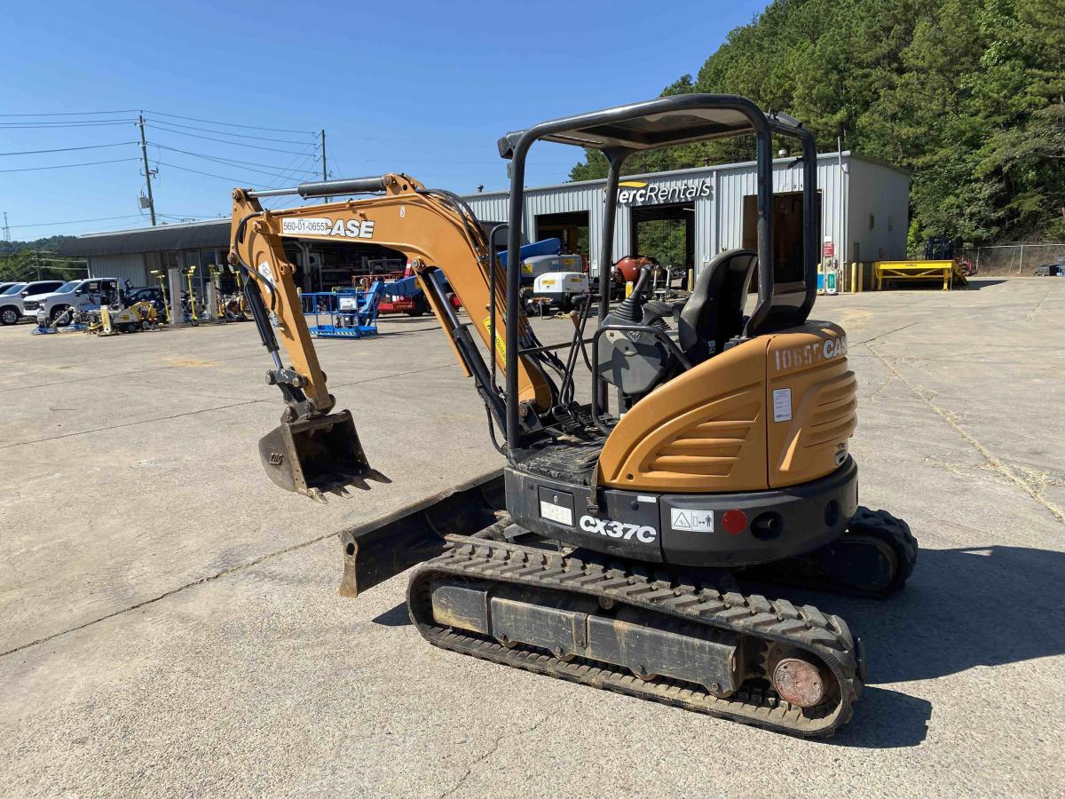 2019 Case CX37C