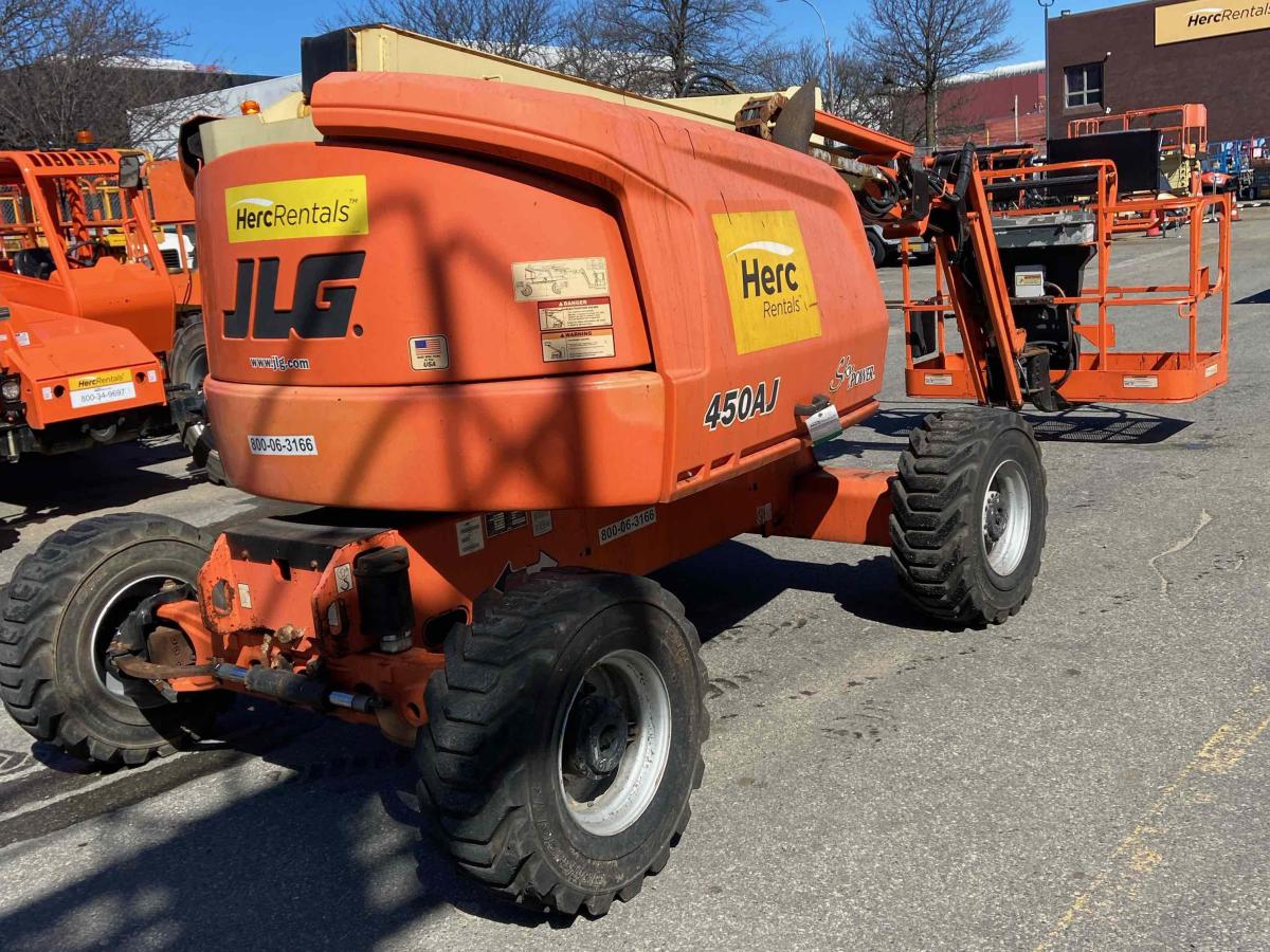 2015 JLG 450AJ