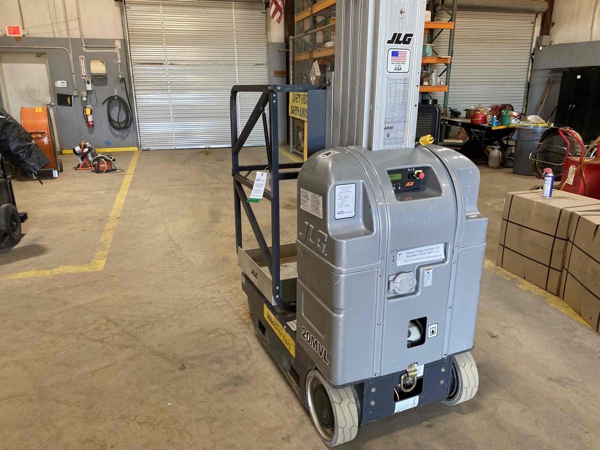 2017 JLG 20MVL-3