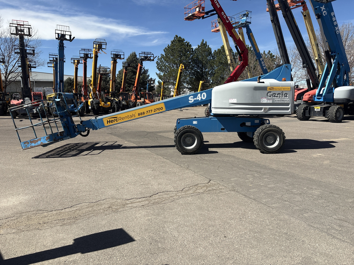 2018 Genie S-40