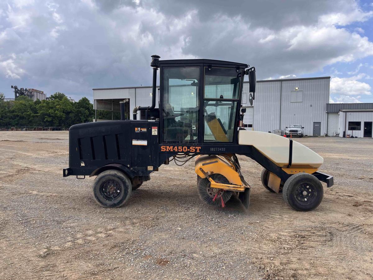 2019 LayMor SweepMaster 450-ST-3
