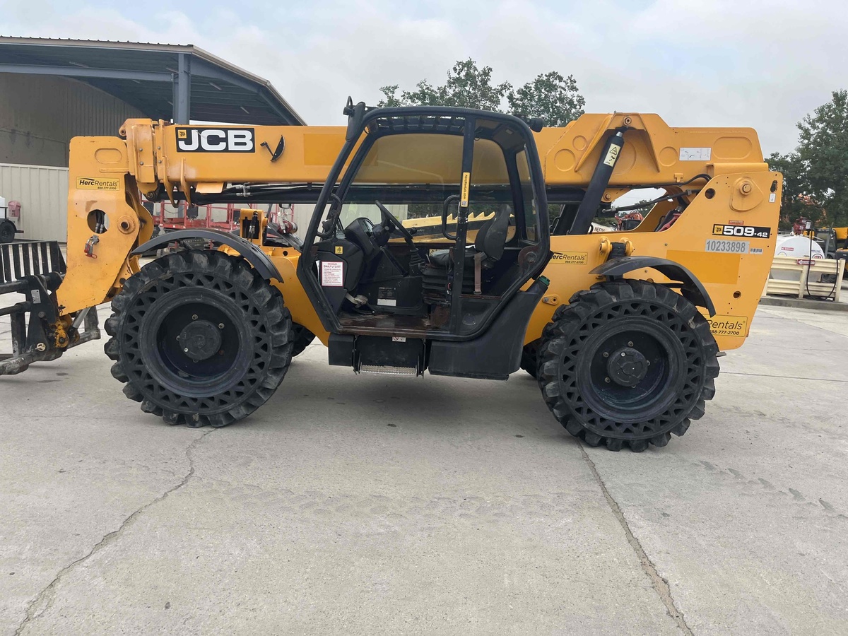 2018 JCB 509-42-3