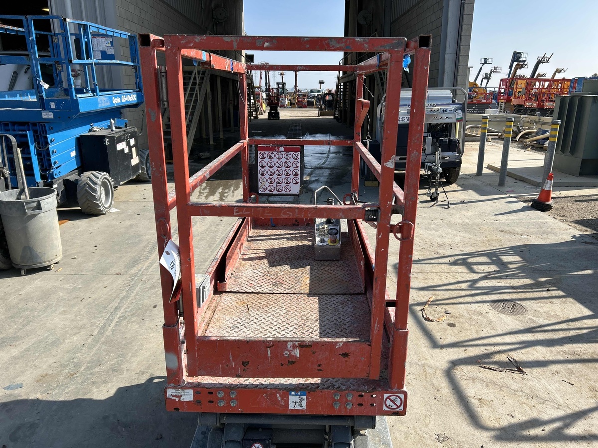 2017 Skyjack SJ3219-7