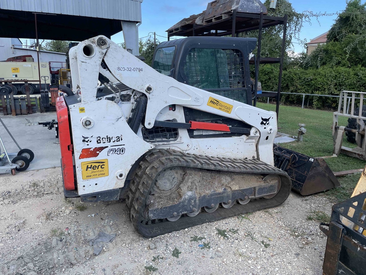 2021 Bobcat T740-2