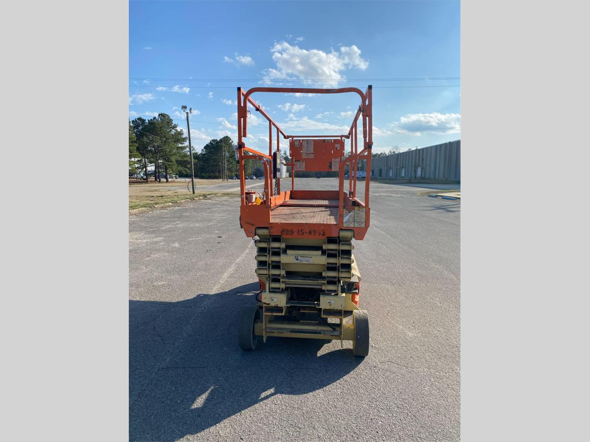 2017 JLG 3246ES