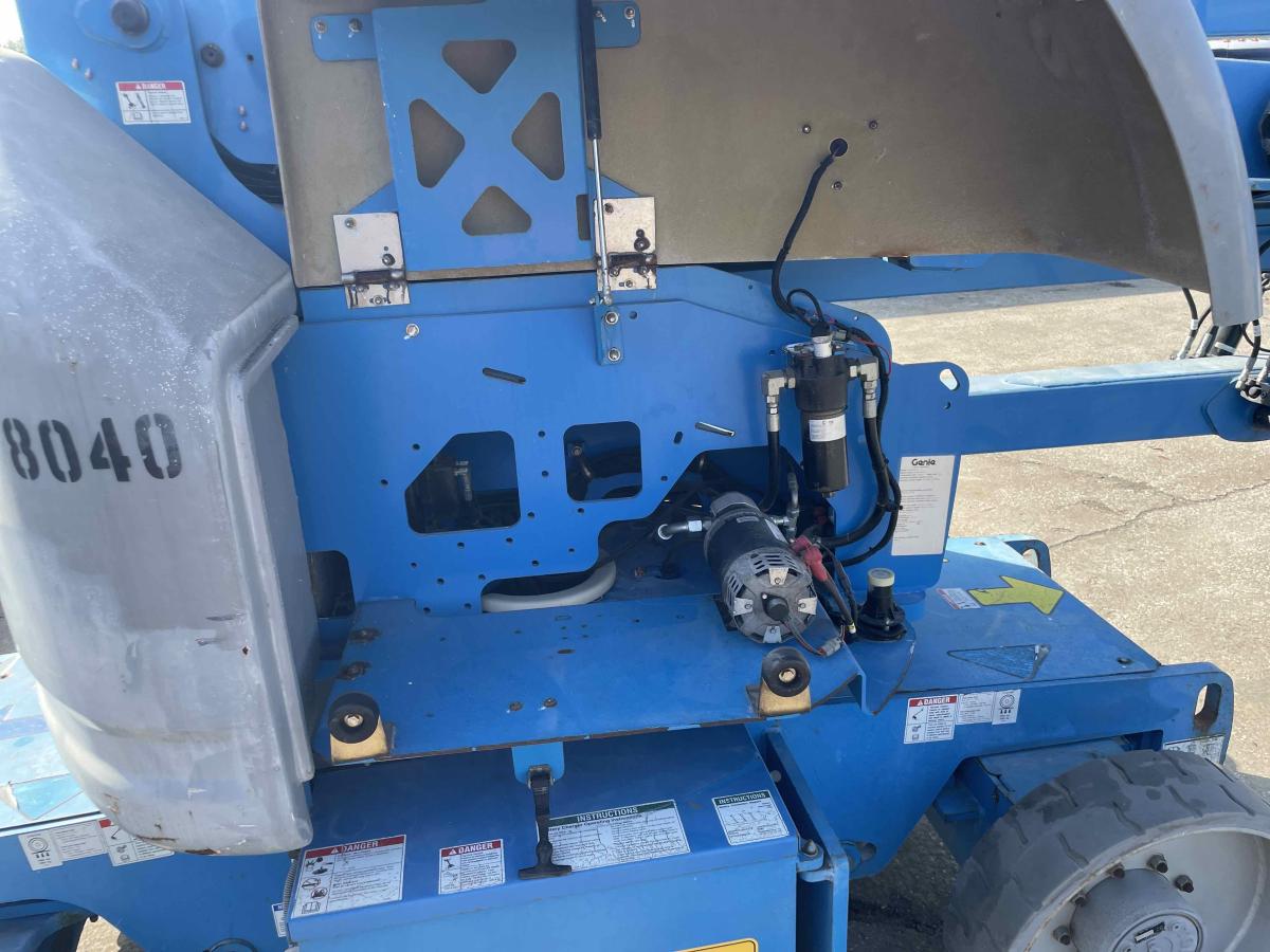 2011 Genie Z-40/23 N