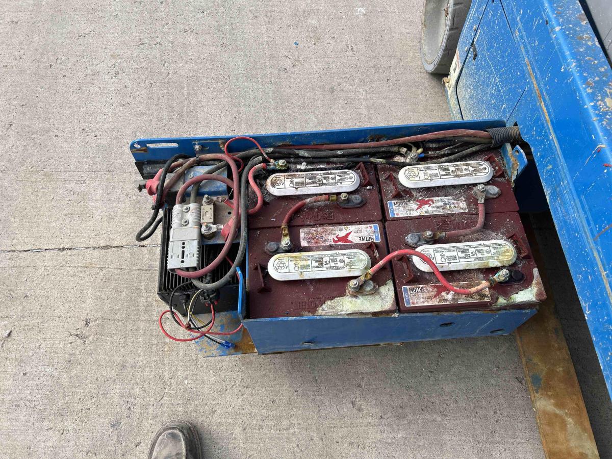 2017 Genie GS-3232-7