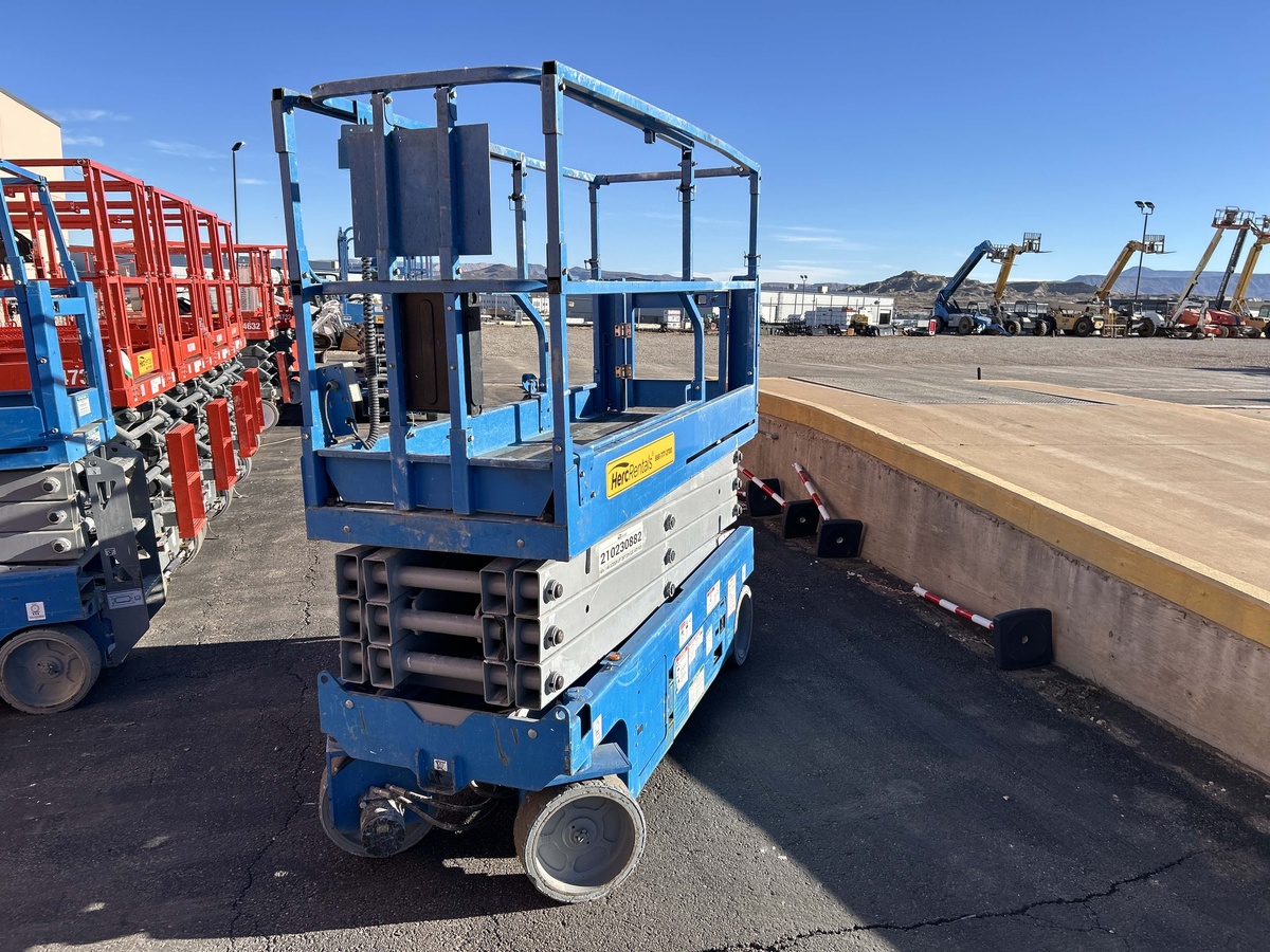 2017 Genie GS-2632-4