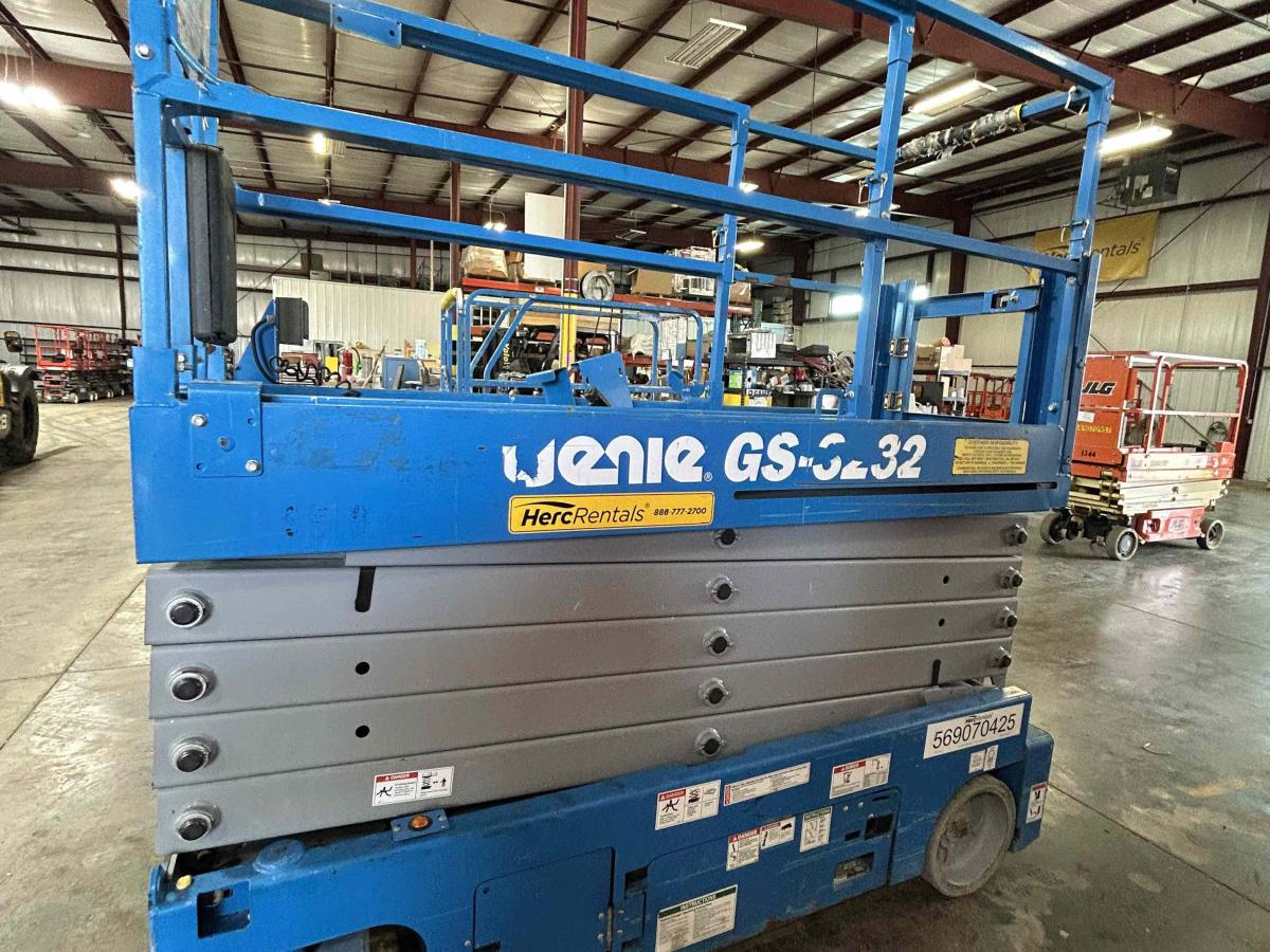 2016 Genie GS-3232-7