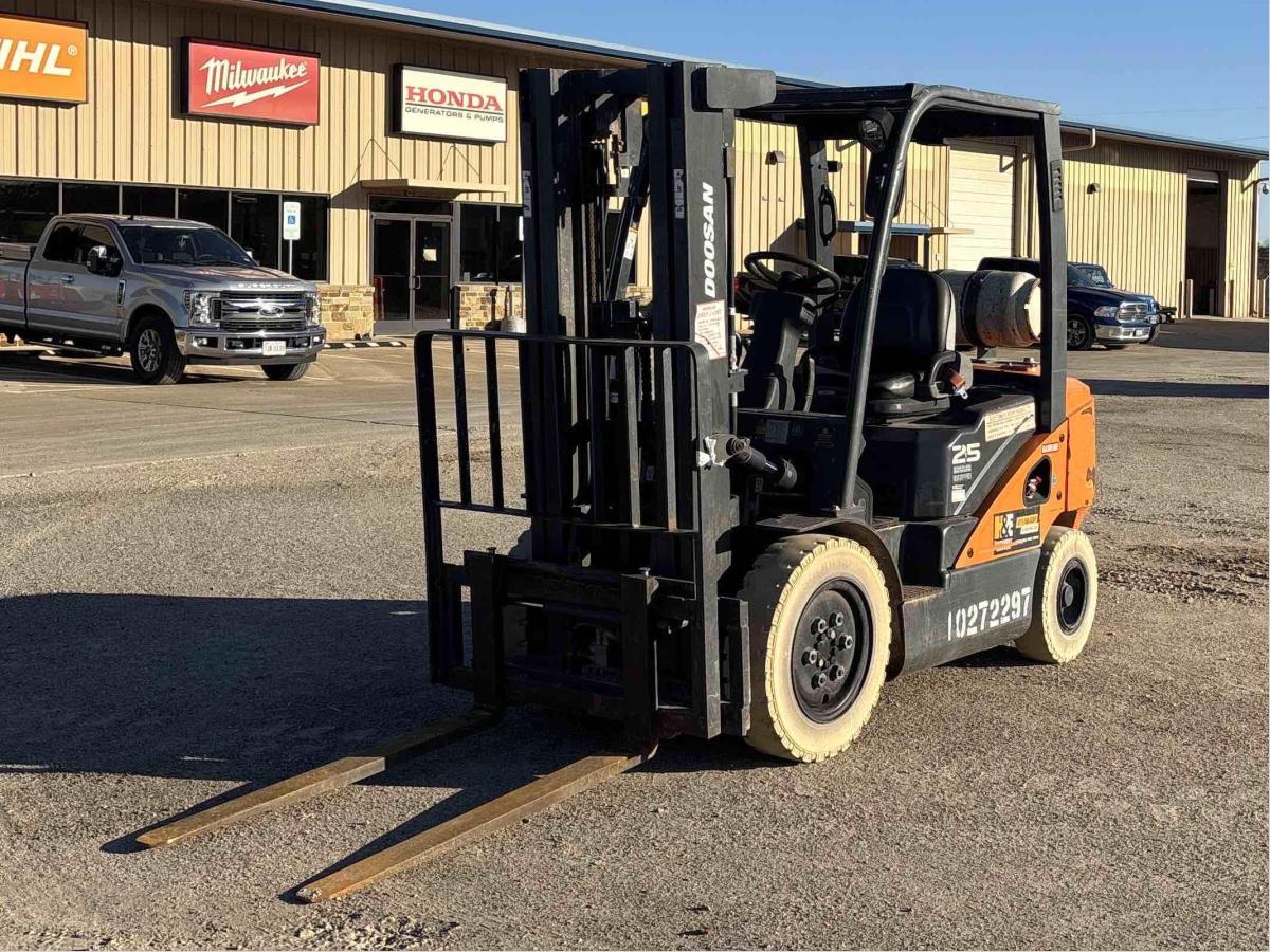2019 Doosan G25N-7