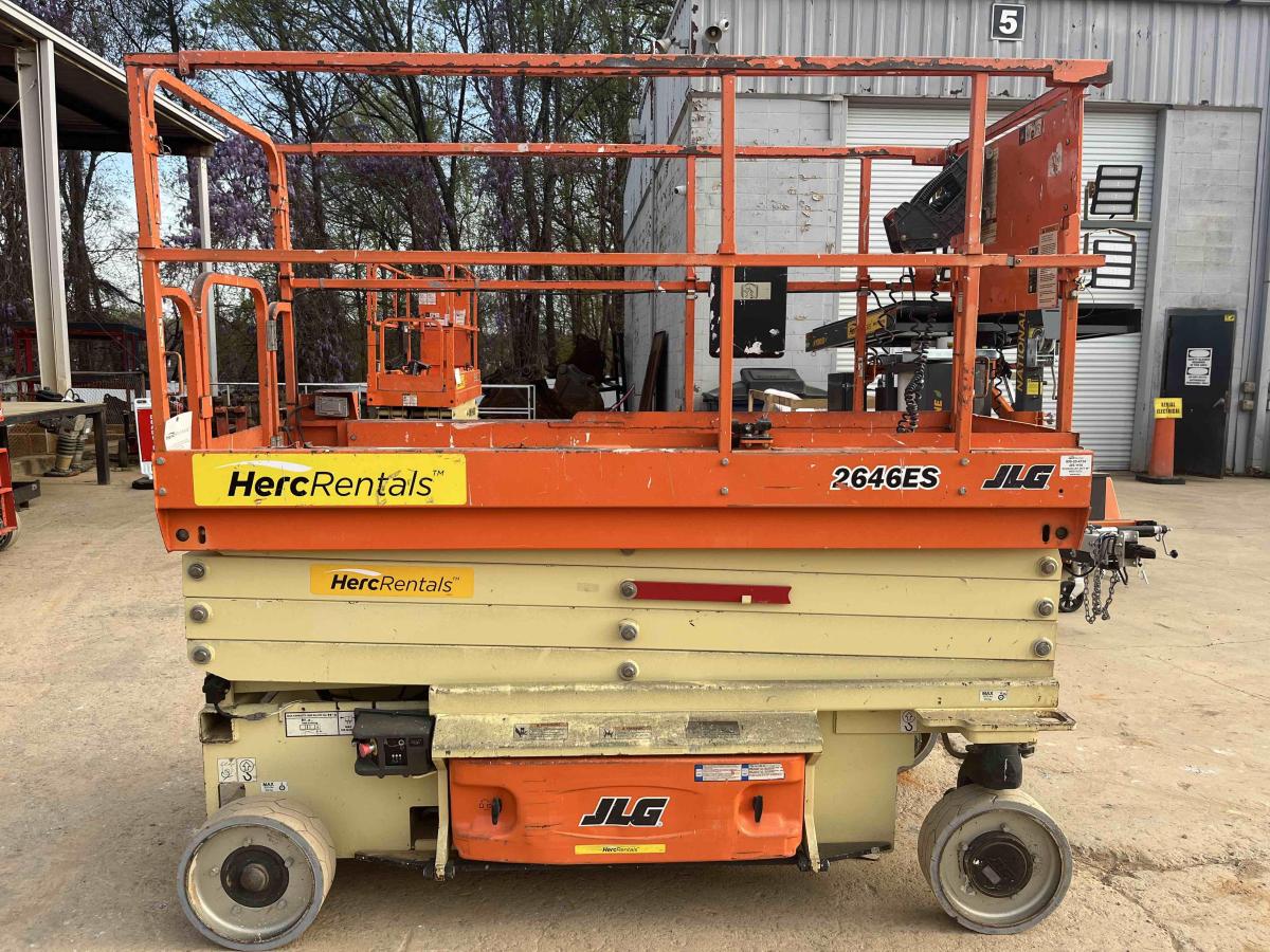 2018 JLG 2646ES